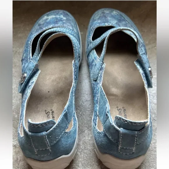 Earth Origins Blue Floral Mary Jane Flats. Size 9 1/2 - Picture 4 of 6